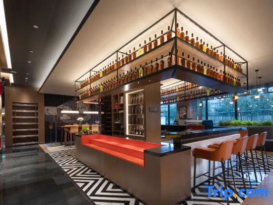 Food & Beverage