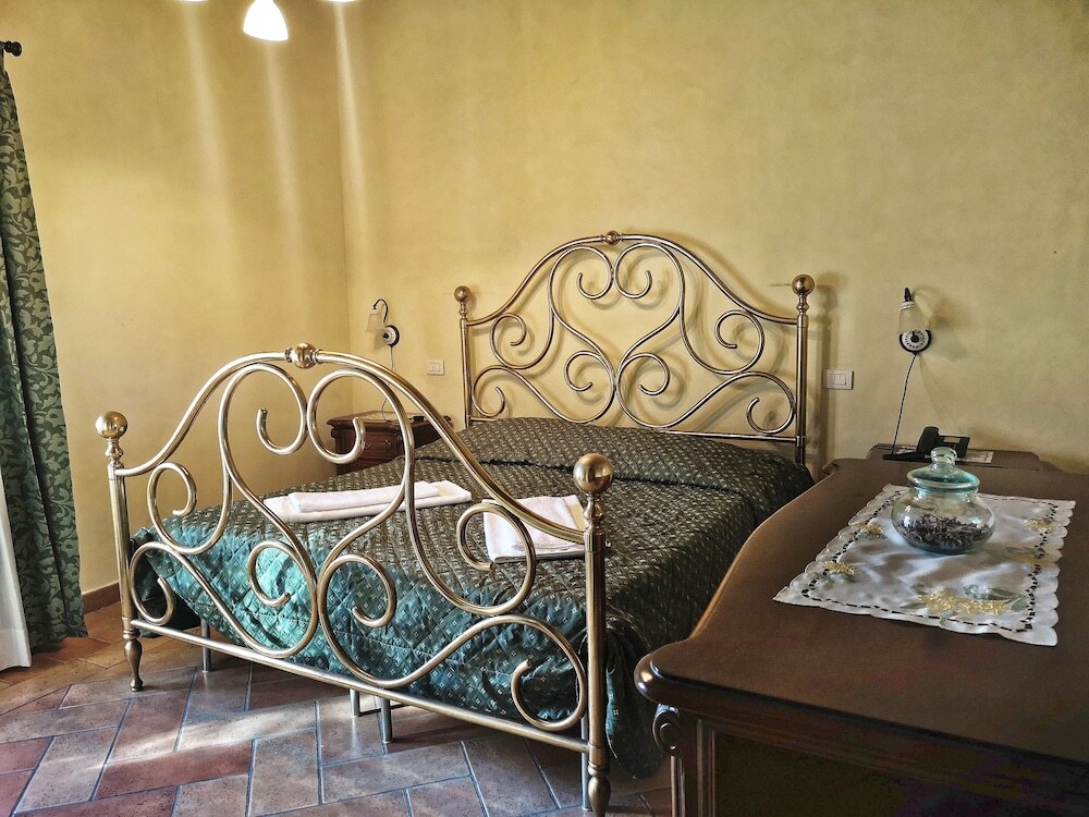 gallery_image_hidden_13