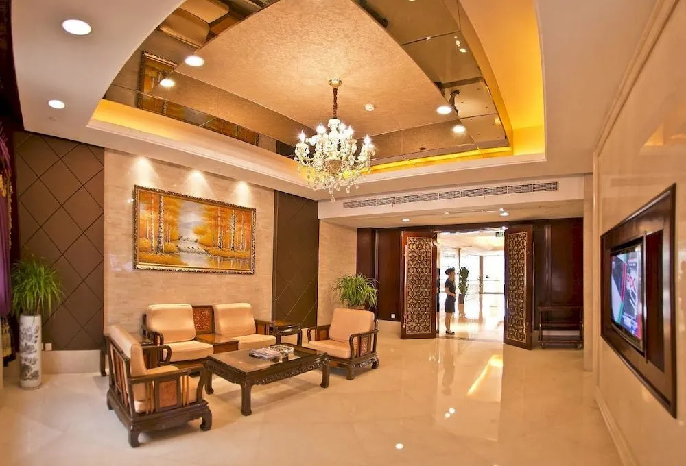 Lobby & Reception