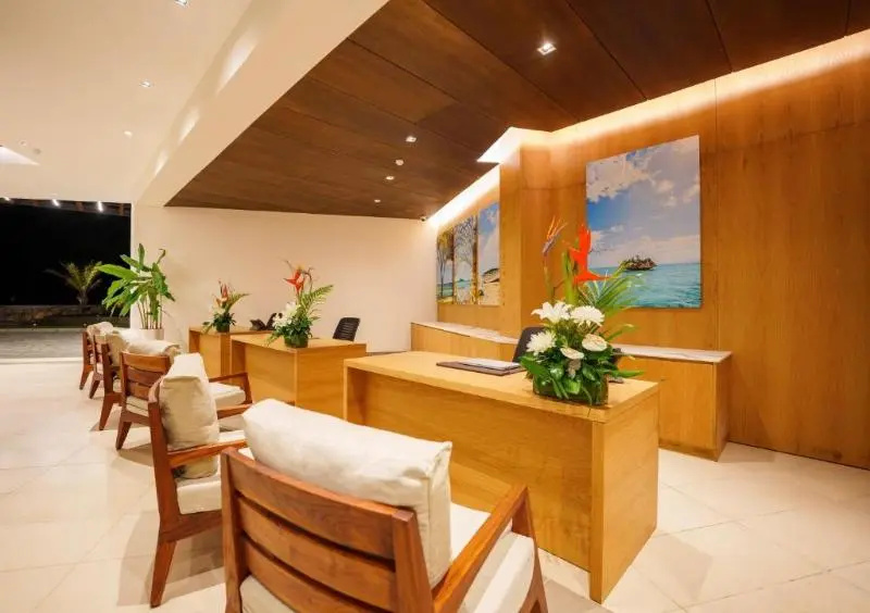 Ocean's Creek Beach Hotel Balaclava
