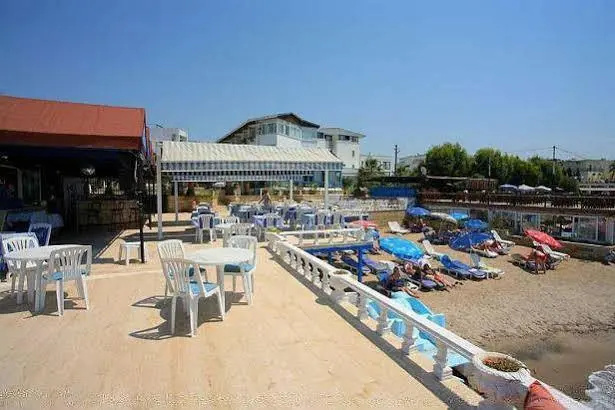 Beach & Waterfront