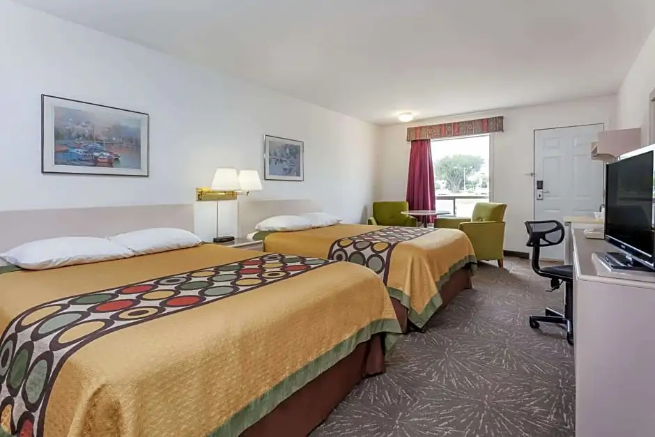 Deluxe Quadruple room