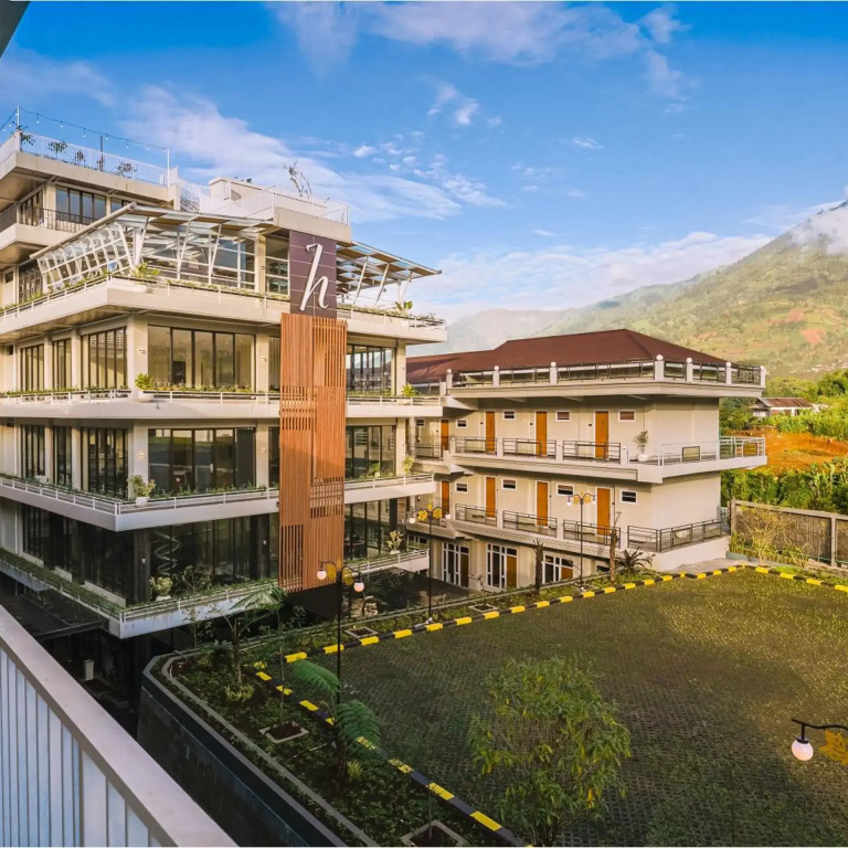 Hotel photo 12