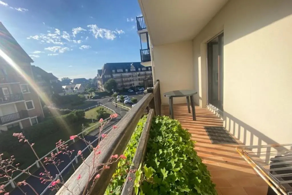 24m Comfort 3 Pers With Balcon Near The Beach