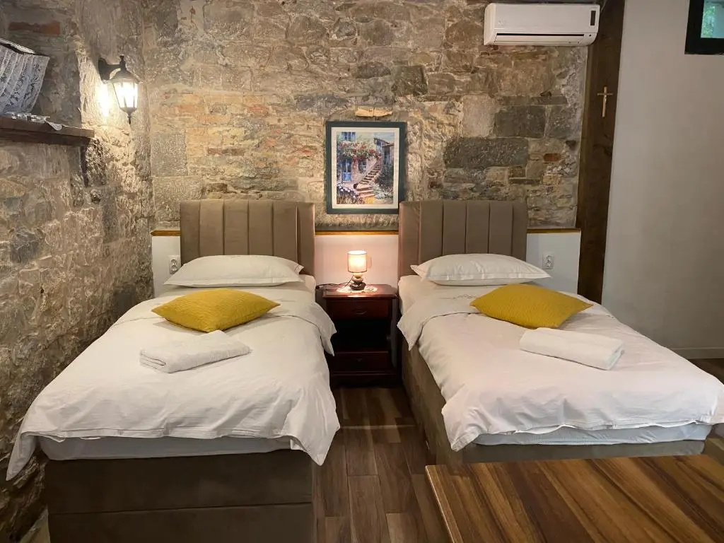 Standard Double room (twin beds)