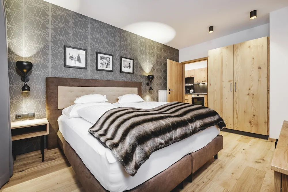3 Bedrooms Deluxe Apartment