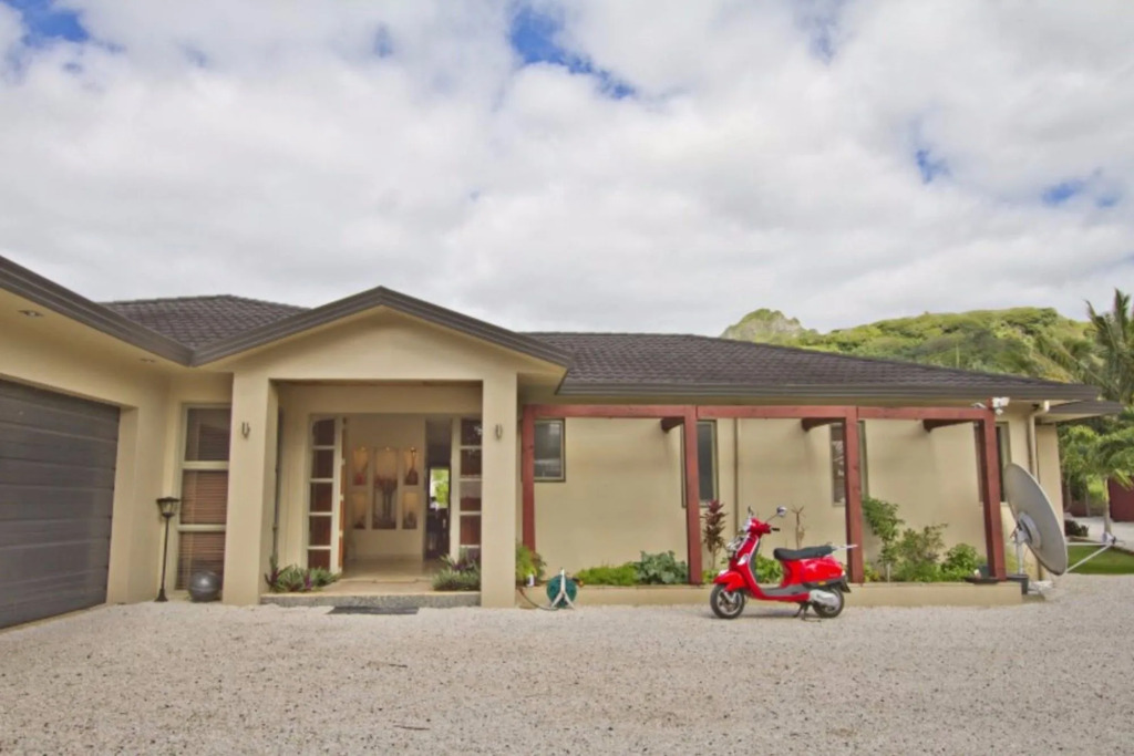 Rarotonga's Fishing Lodge Gt's