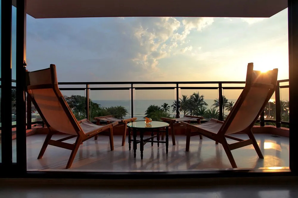 Balcony & Terrace