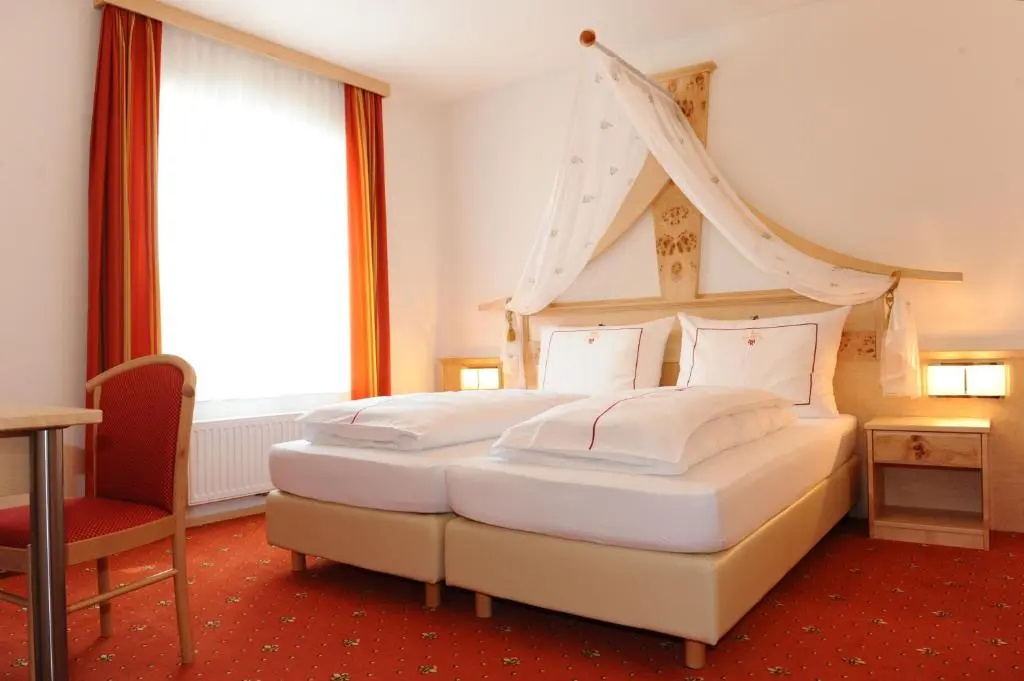 Hotel-Gasthof-Fleischerei - Zur alten Post - Chambres