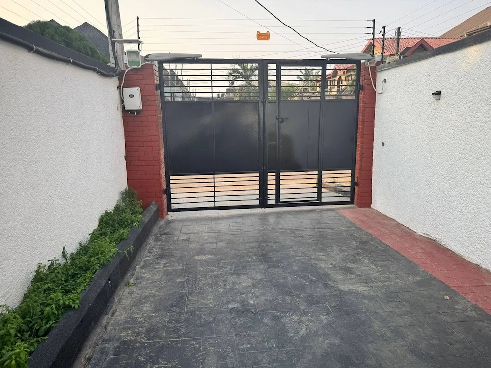 Serene Oasis in Lagos - Private Pool & Relaxing Ambiance