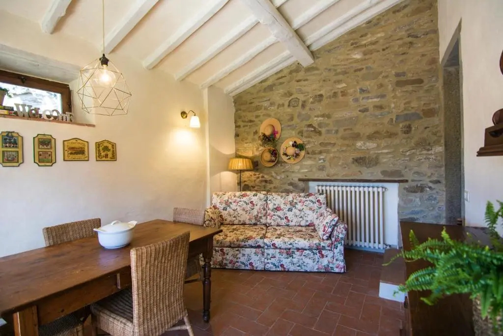 3 Bedrooms Apartment