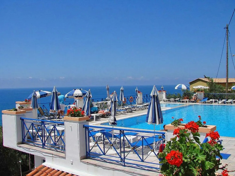 Natalia Apartment A With Panoramic sea Views of Agios Gordios bay