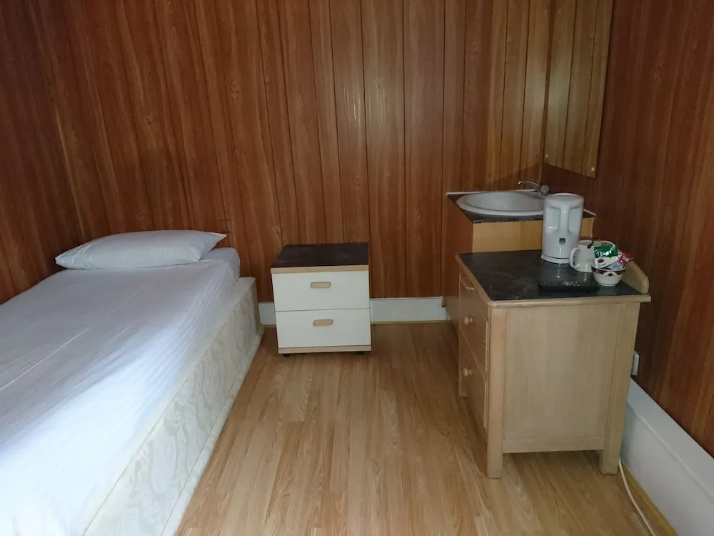 Dee Hotel - Chambres