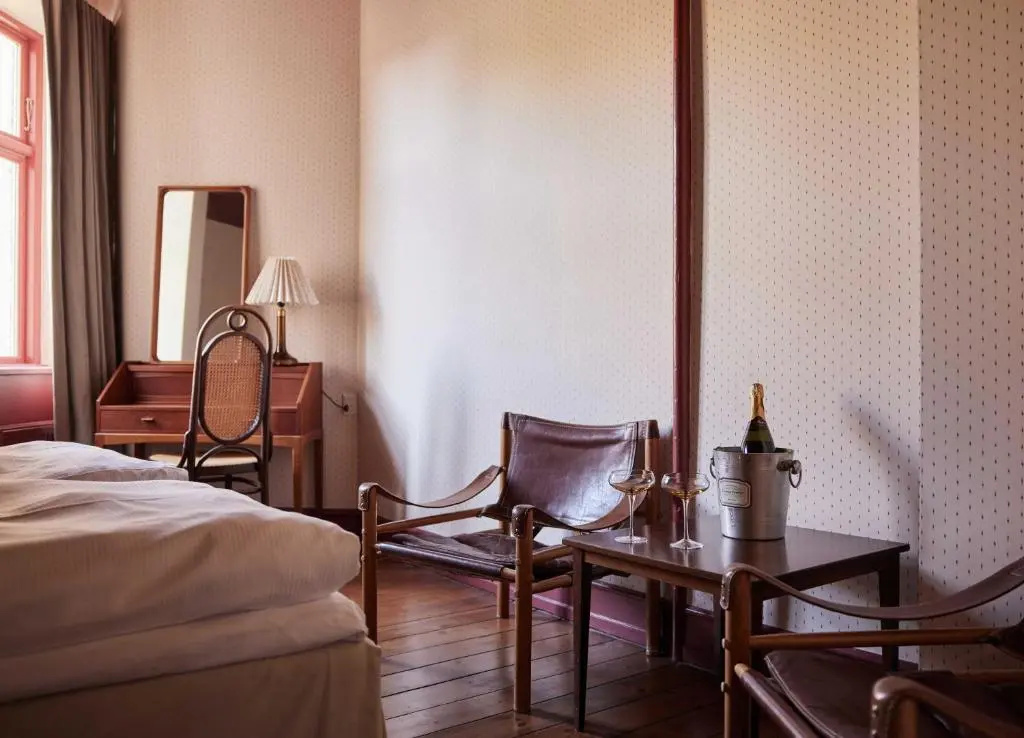 Standard Double room (full double bed)