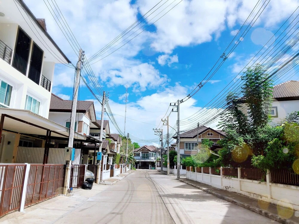 1314a Homesat Night Market Near Airport Old City Free Pick up for 3 Days