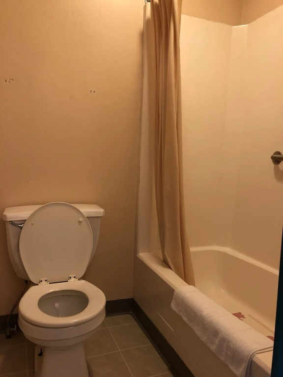 Economy room