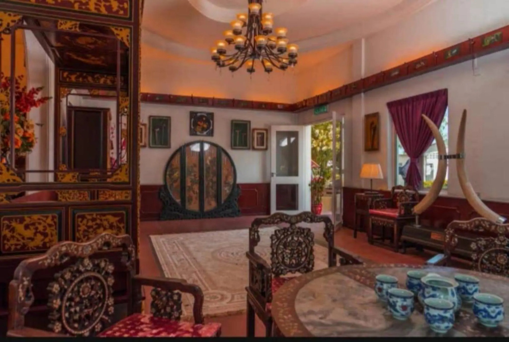 Lobby & Reception