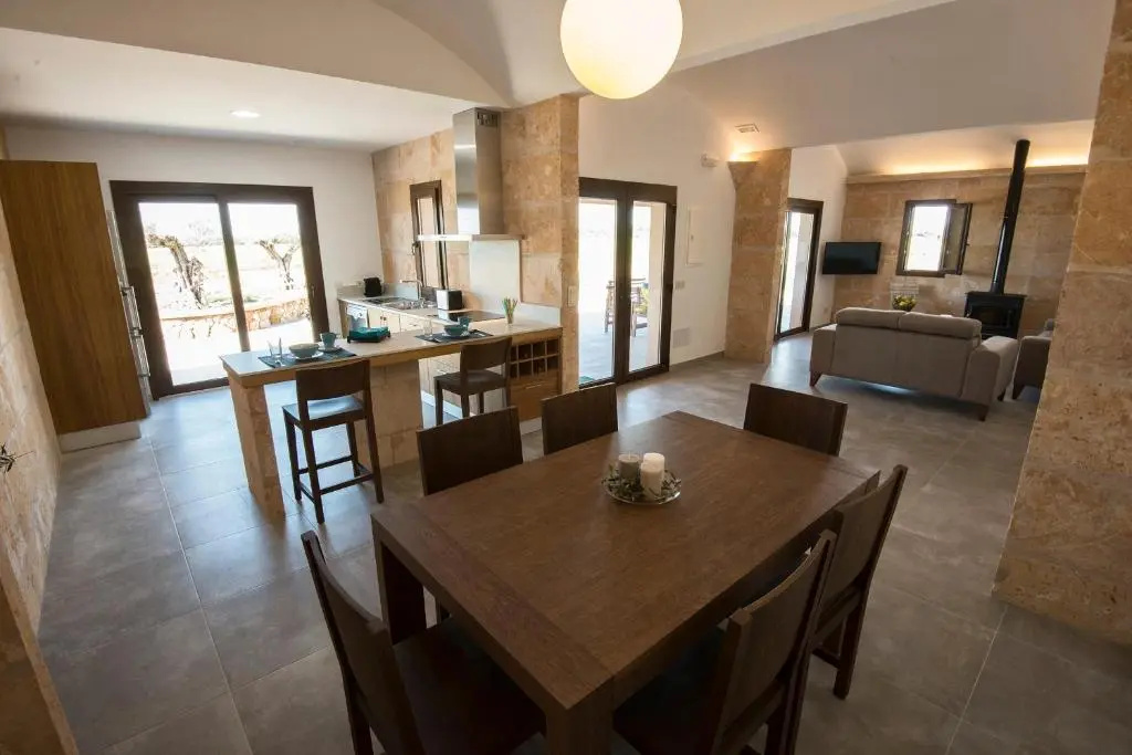3 Bedrooms Villa
