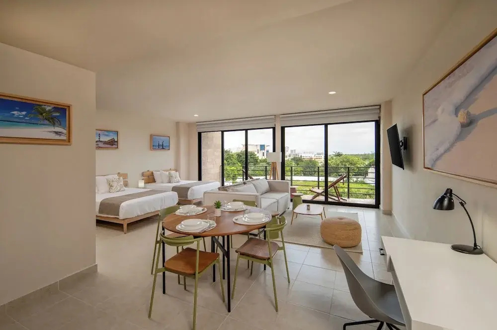 Deluxe Suite