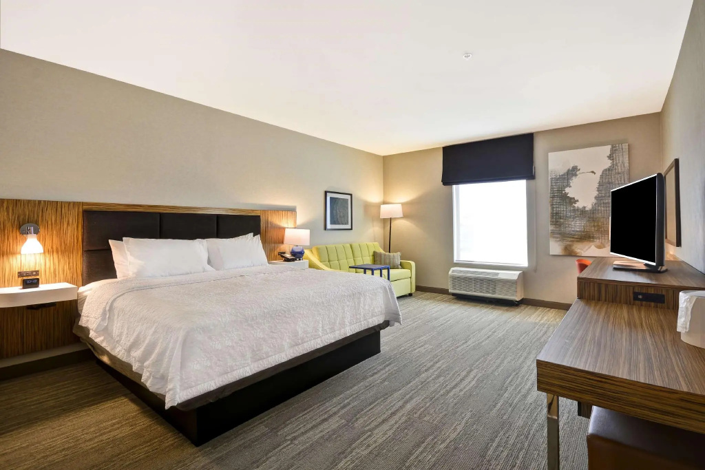 Standard Double room (full double bed)