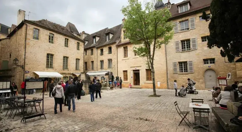 Le Grenier Du Chapitre - Général