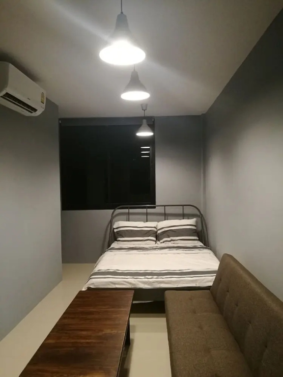 Deluxe Double room (full double bed)