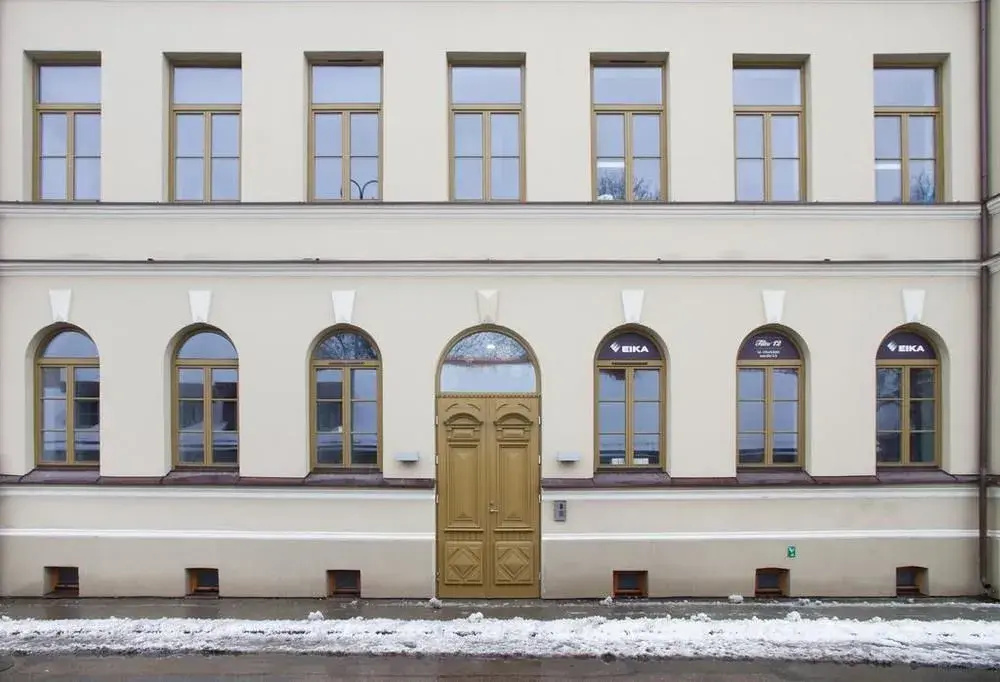 Duke Apartments