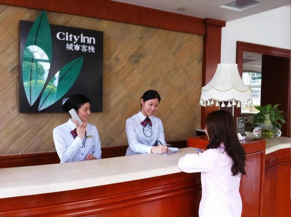 Lobby & Reception