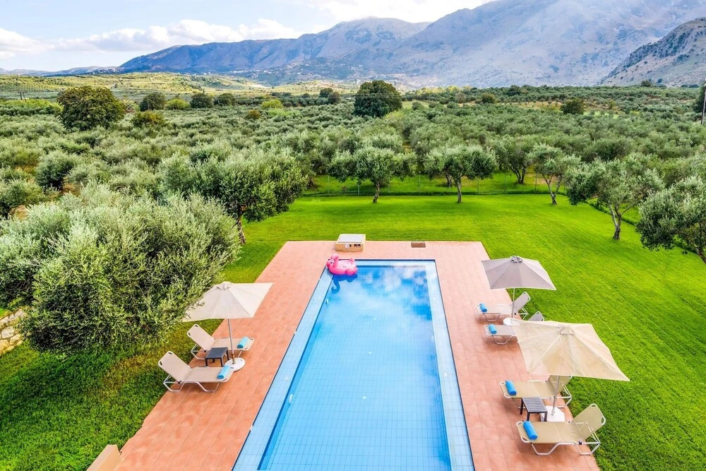 Villa Ostria Near Georgioupolis - 5BD 4BA 10pl
