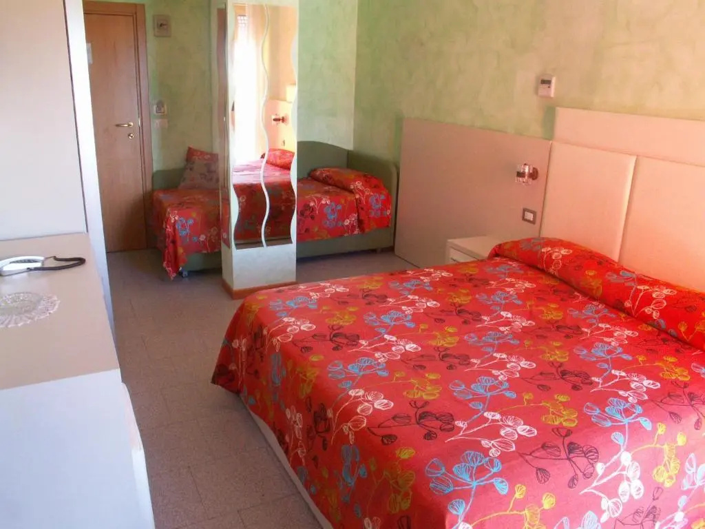 Standard Quintuple room