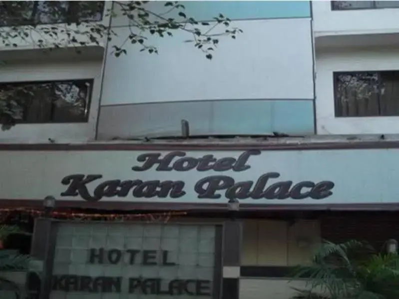 Hotel Karan Palace