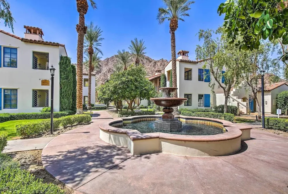 243460: 3BR Desert Retreat w/ Views + Pool Access