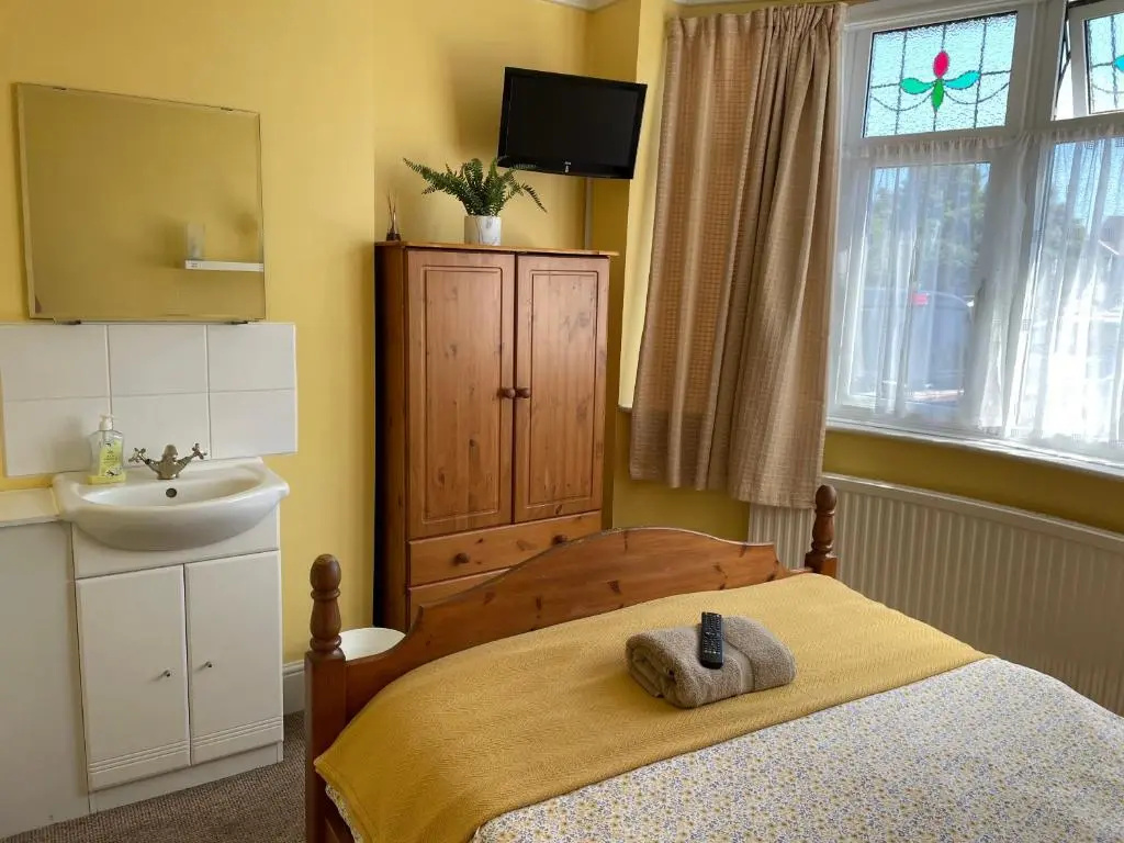 Economy room