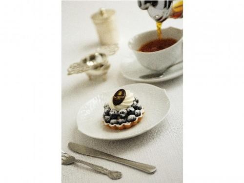 Food & Beverage