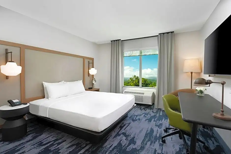 Standard room with land view
