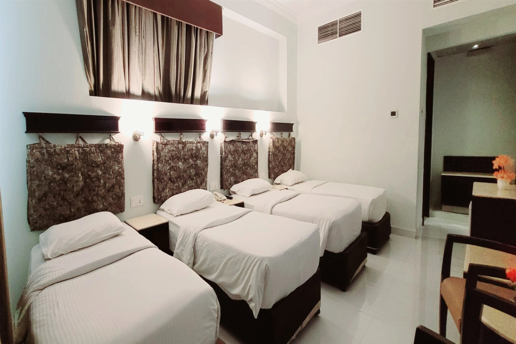 Signature Inn Deira - Free Parking 4
