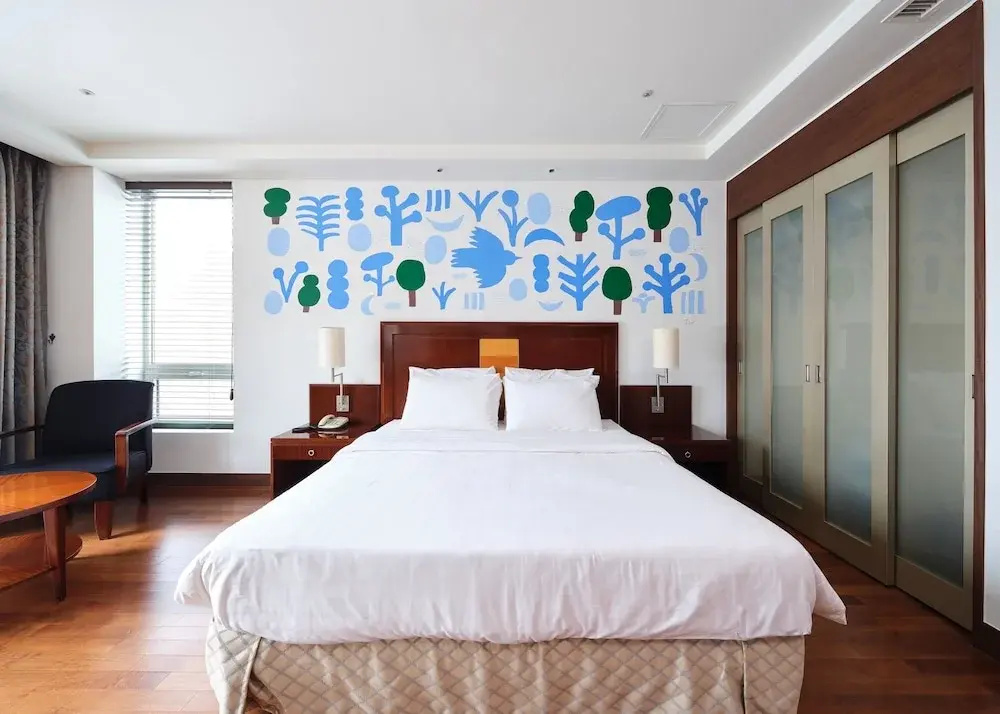Deluxe Suite
