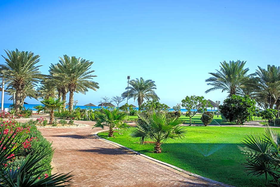 Danat Jebel Dhanna Resort