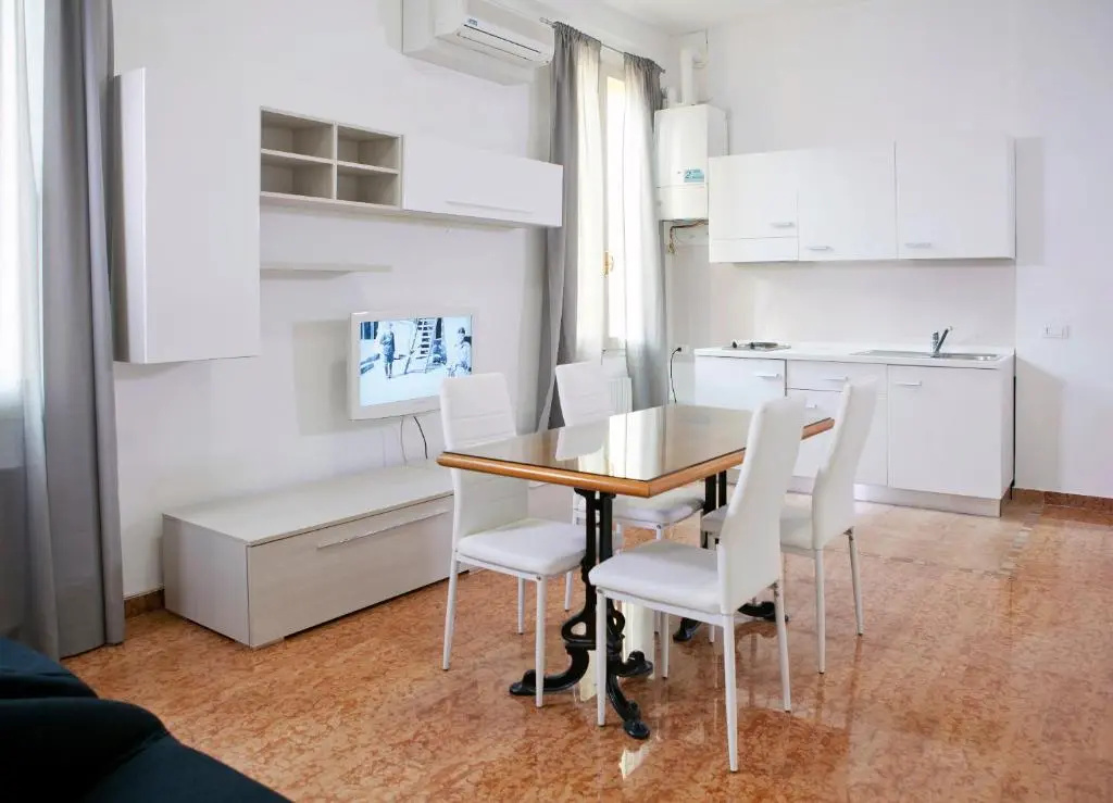 Quadruple Apartment