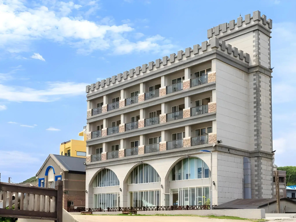 Starrise Leisure Hotel
