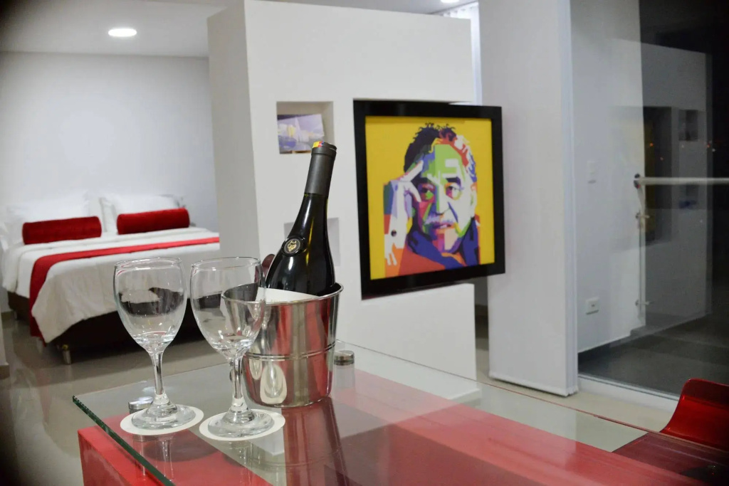 Hotel Piaro In Apartasuites - Général