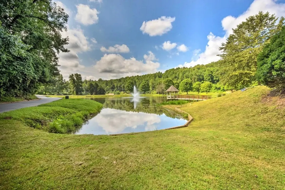 Clayton Resort Getaway w/ Pool Access, Pickleball!
