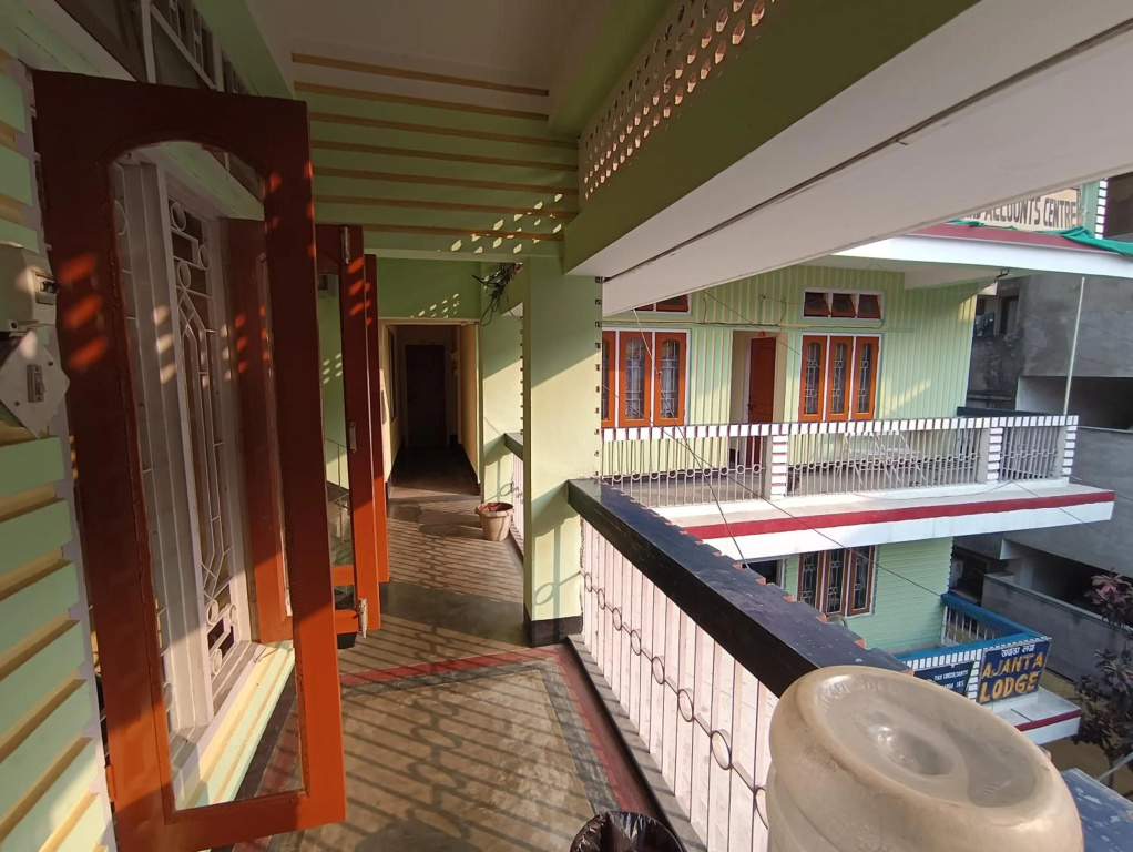 Ajanta Lodge