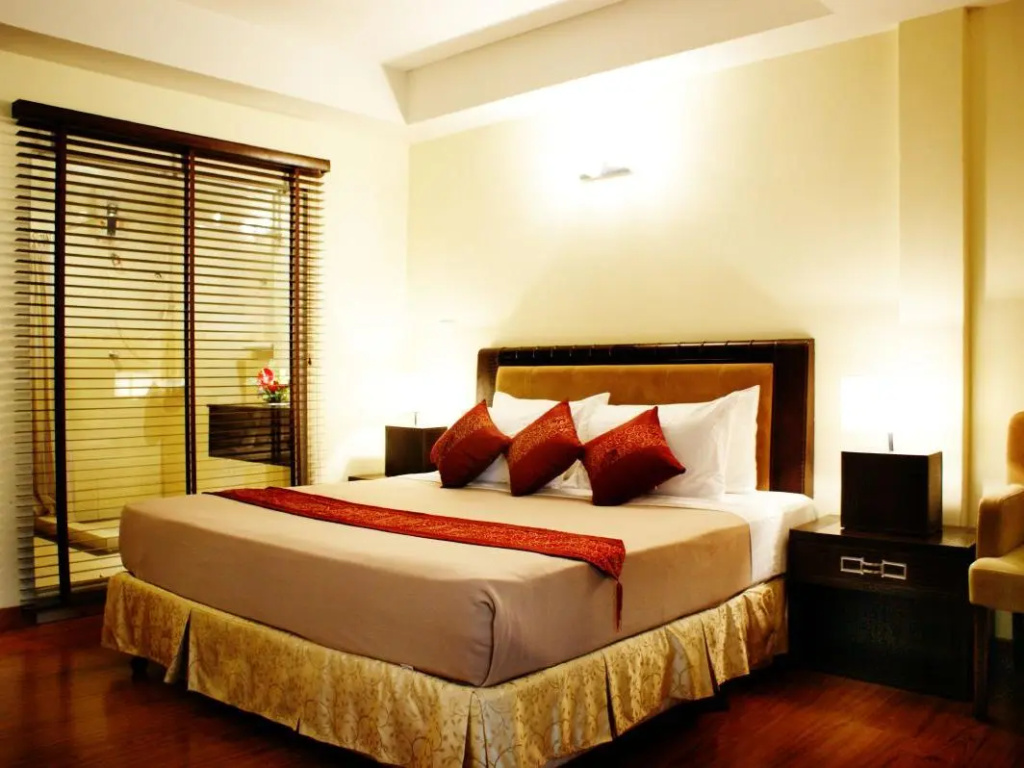Economy room