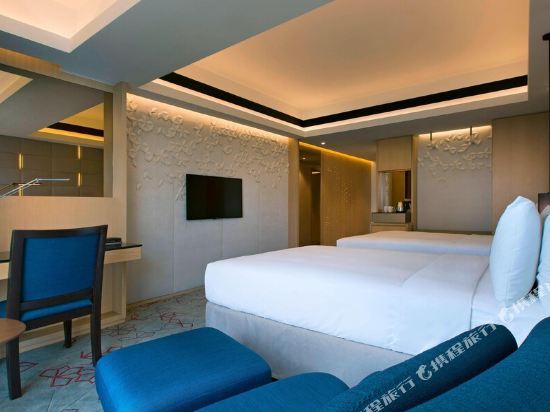 Le Meridien Kota Kinabalu