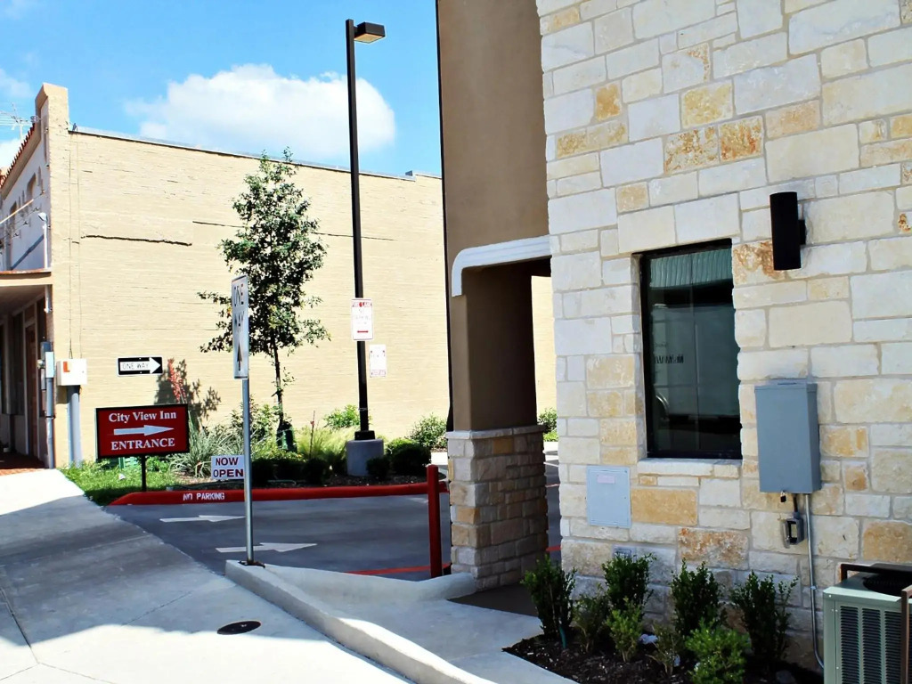 City View Inn & Suites by null