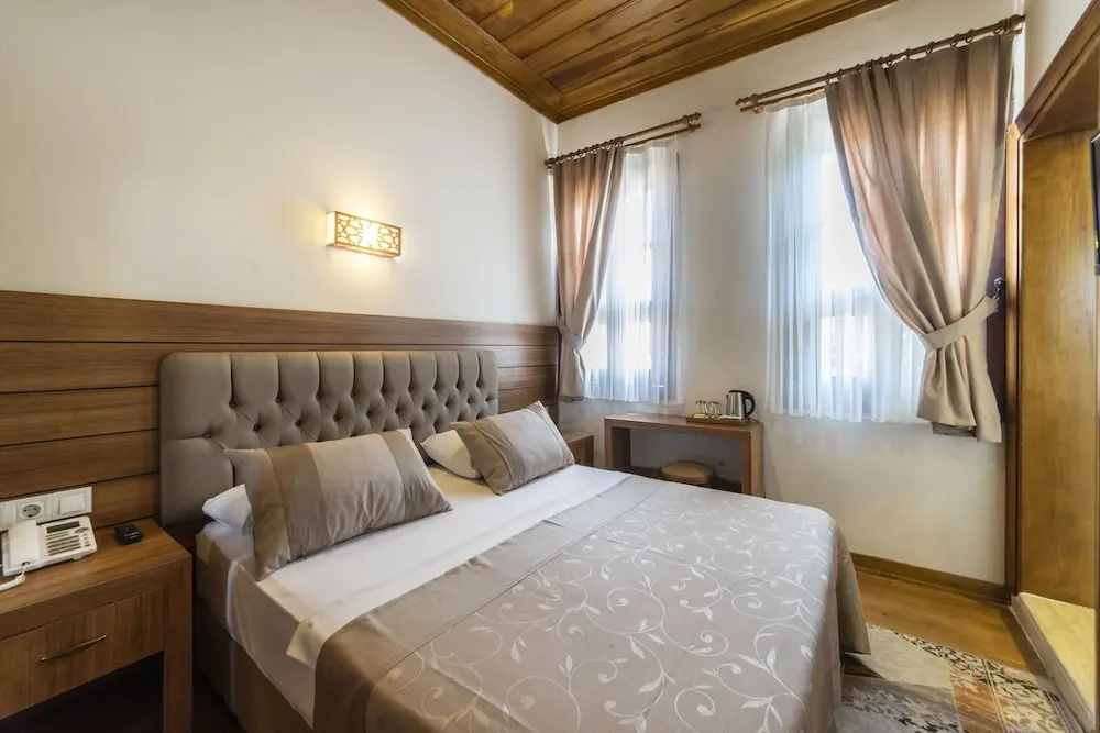Armistis Hotel — 4