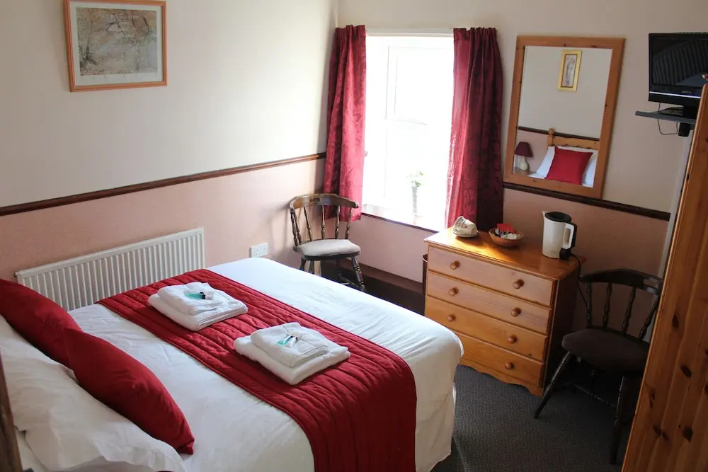 The Middlegate Hotel - Chambres