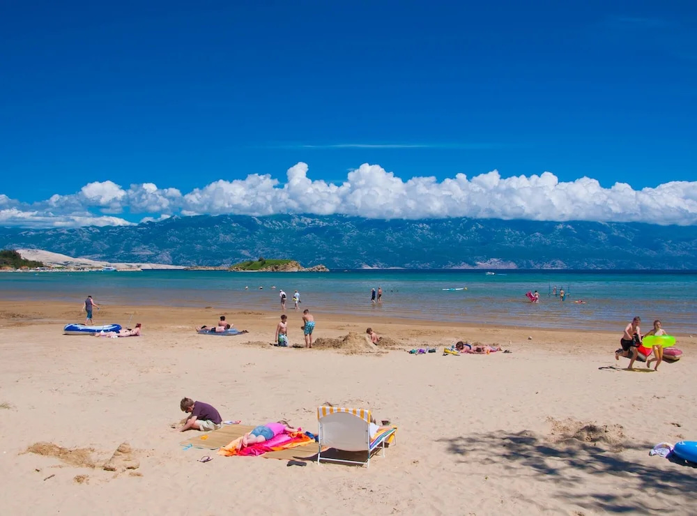 Beach & Waterfront