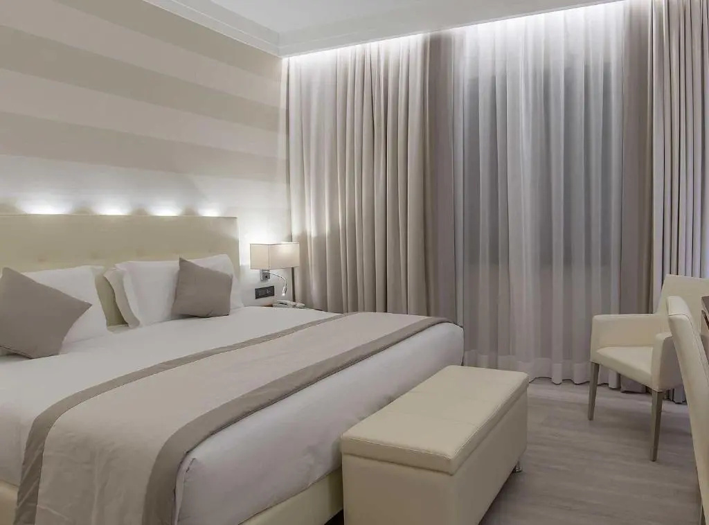 Superior Double room (full double bed)